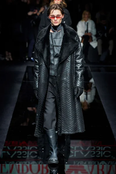 Look 57
